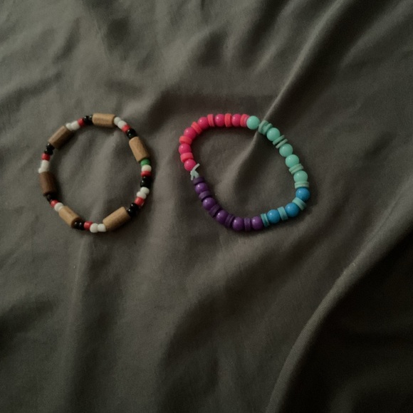 Bracelets - Picture 3 of 5